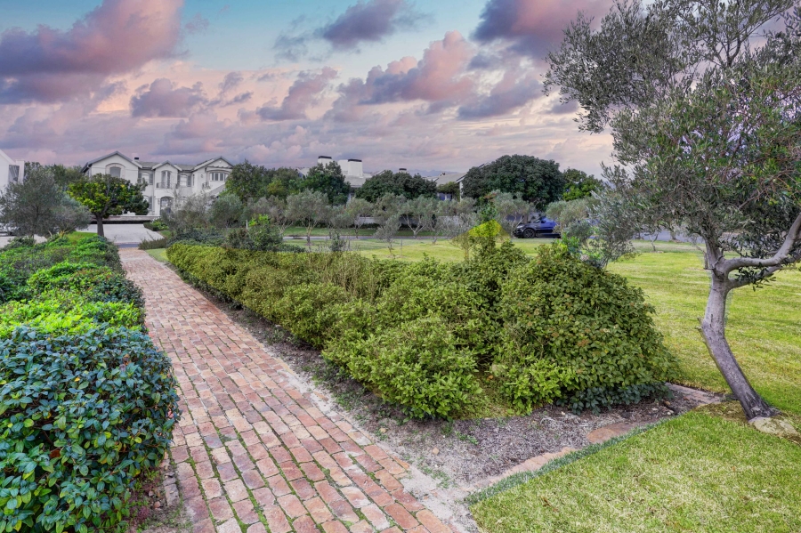 4 Bedroom Property for Sale in Val De Vie Estate Western Cape